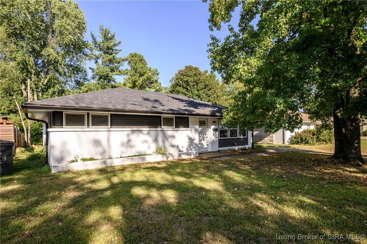 Property Photo:  208 Mockingbird Drive  IN 47130 