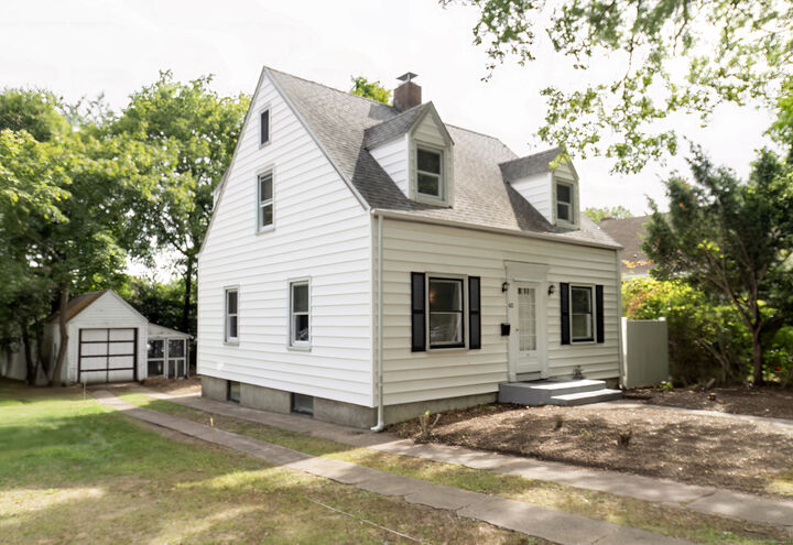 Property Photo:  63 Park Road  CT 06517 