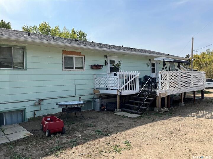 Property Photo: 128 1st Avenue S SK S0H 0Z0