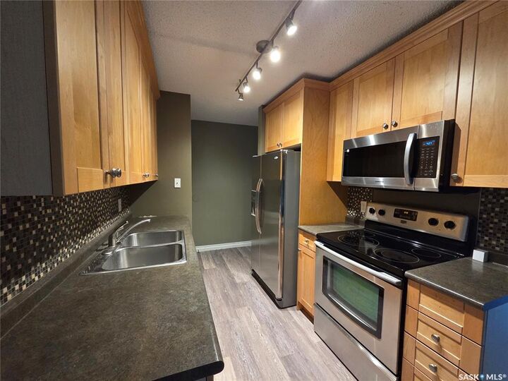 4040 8th Street E 207B  Saskatoon SK S7H 5L4 photo