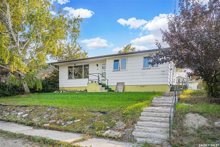 Property Photo: 308 3rd Avenue SK S0K 4Y0