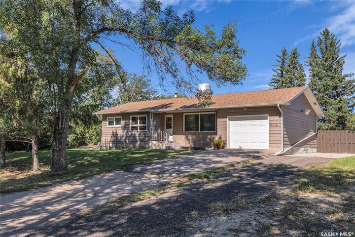Photo de la propriété: 604 King Street SK S0G 2J0
