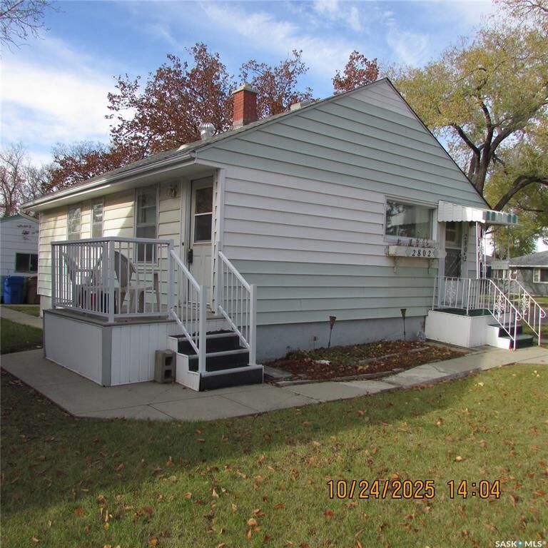 Photo de la propriété:  2802 McTavish Street  SK S4S 2C4