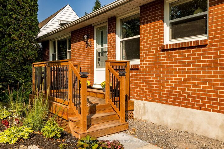 Photo de la propriété: 343 Fullerton Avenue ON K1K 1K2