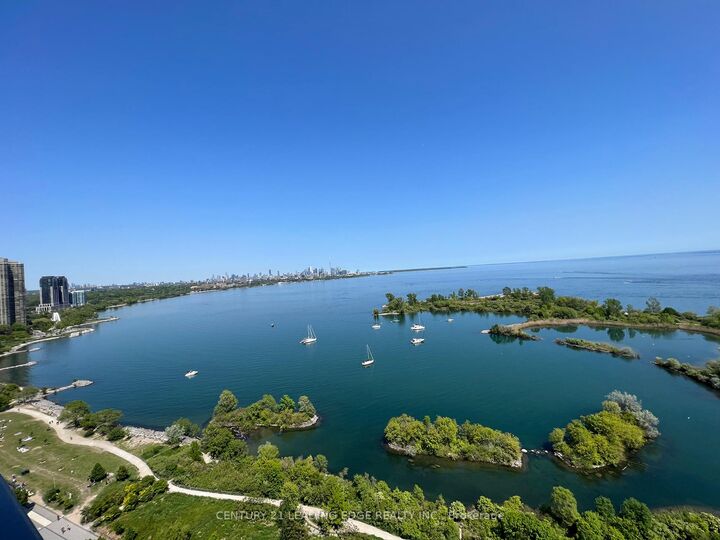 Property Photo:  59 Annie Craig Drive 2203  ON M8V 0C5 