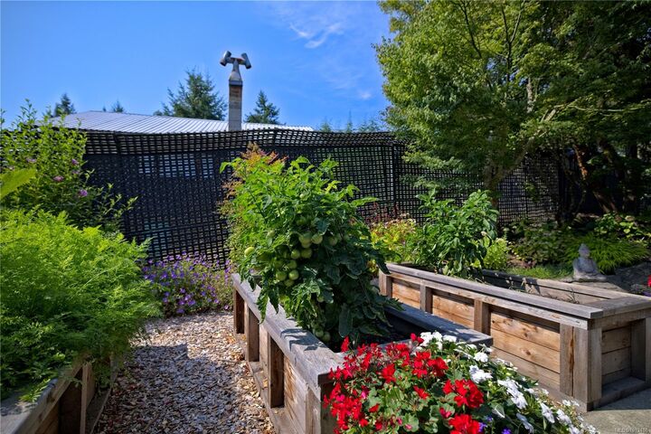 Property Photo: 106 Village Terr BC V8K 2X5