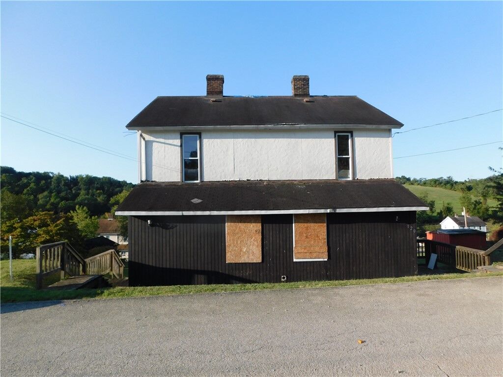 Property Photo:  120 Clay St  PA 15401 