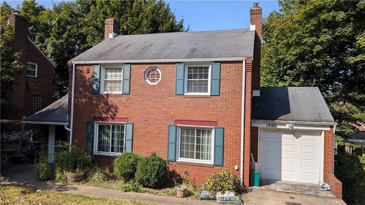 Property Photo:  1885 Graham Blvd  PA 15235 
