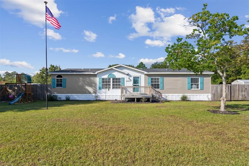 Property Photo: 95237 Rainbow Acres Road FL 32034