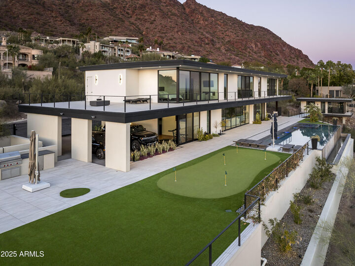 Property Photo: 4725 N 56th Street AZ 85018