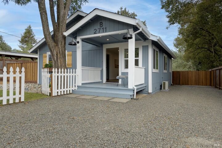 Property Photo: 2711 Mark West Station Road CA 95492