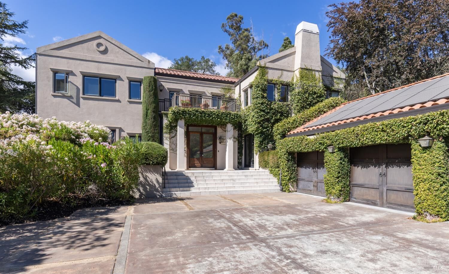 Property Photo: 145 Canyon Court CA 94558
