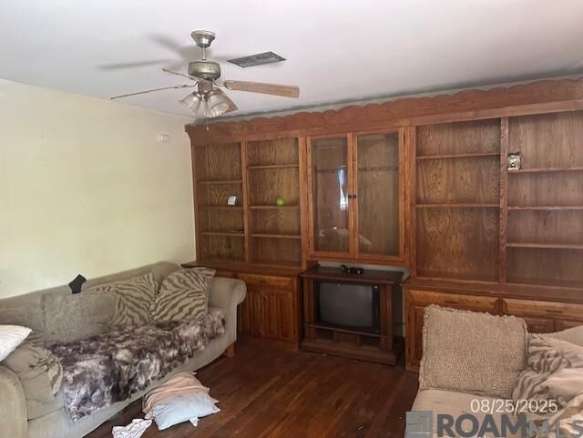Property Photo: 5711 Beechwood Dr LA 70805