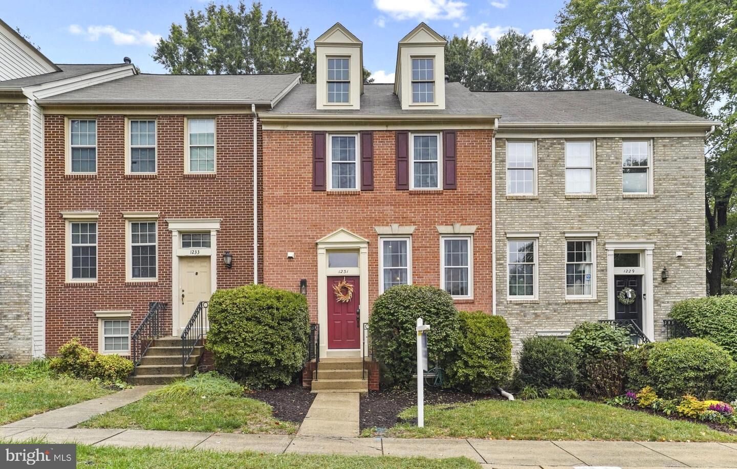 Property Photo:  1231 Quaker Hill Drive  VA 22314 