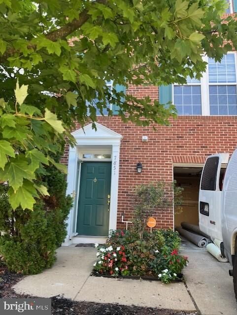 Property Photo:  7851 Dogue Indian Circle  VA 22079 