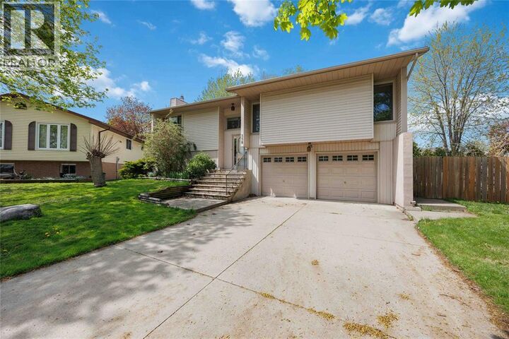 Property Photo:  338 Ascot Place  ON N0N 1G0 