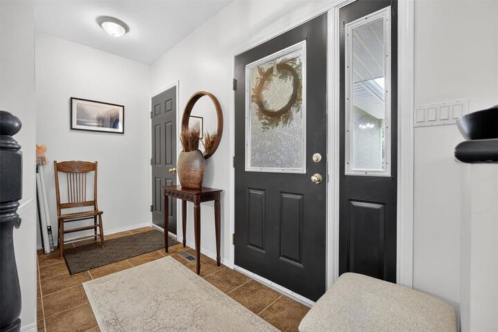 Property Photo:  25 Northview Crescent  MB R5G 2A8 