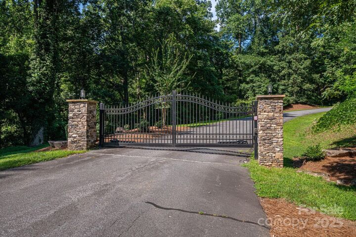 Property Photo:  Lot 30 Highland Drive  NC 28746 