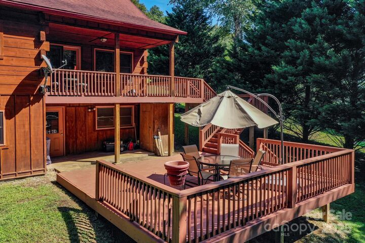 Property Photo: 200 River Landing NC 28139