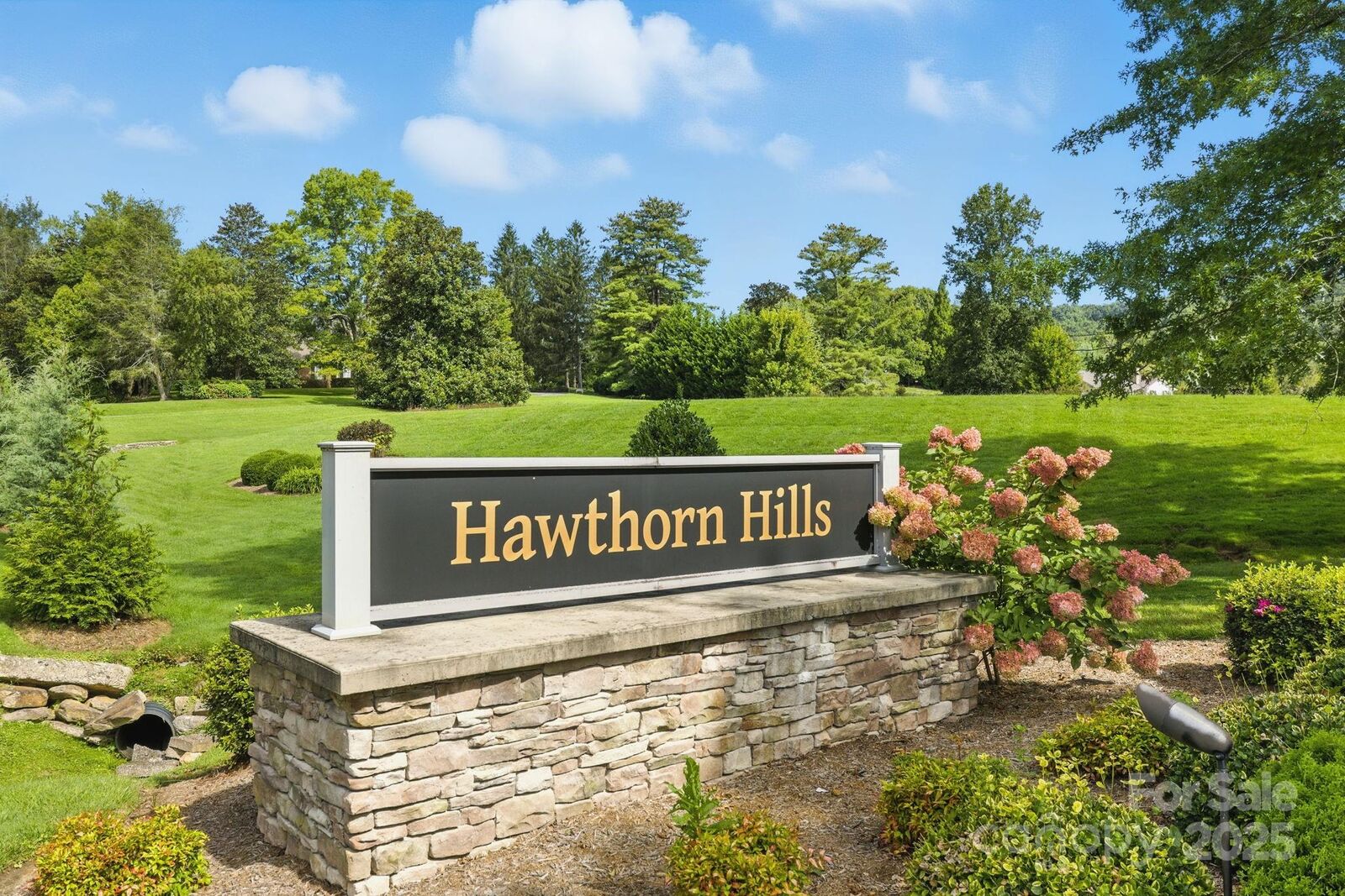 Property Photo: 2 Riding Gate Road NC 28791