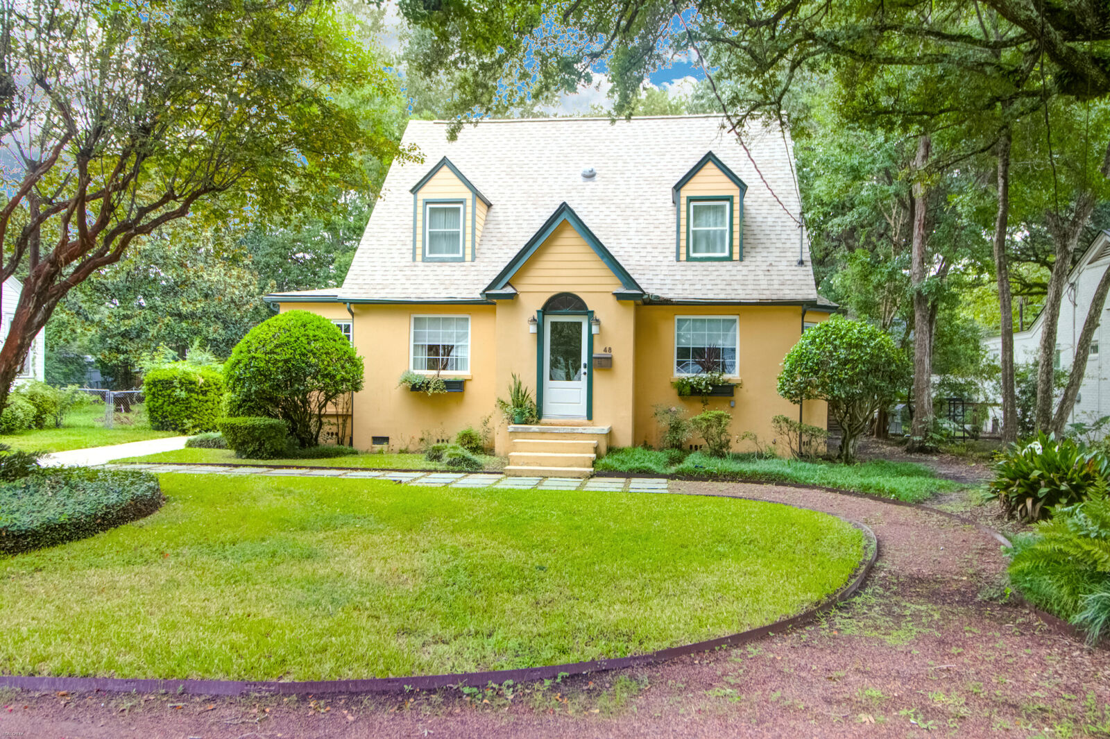 Property Photo:  48 Avondale Avenue  SC 29407 