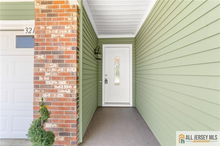 Property Photo:  321 Persica Plaza 321A  NJ 08831 