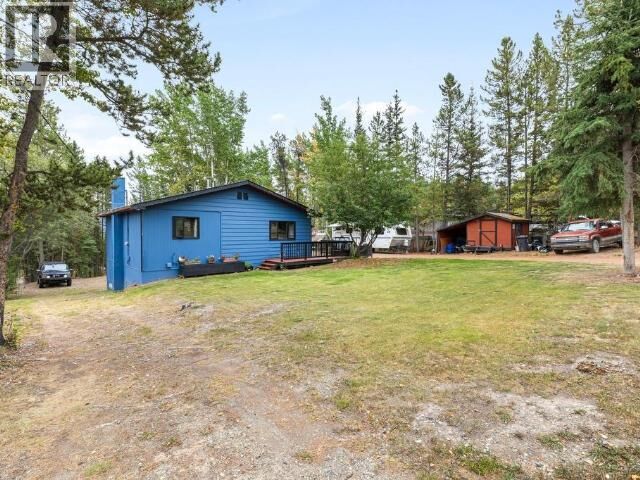 Property Photo:  224 Squanga Ave  YT Y1A 3Y4 