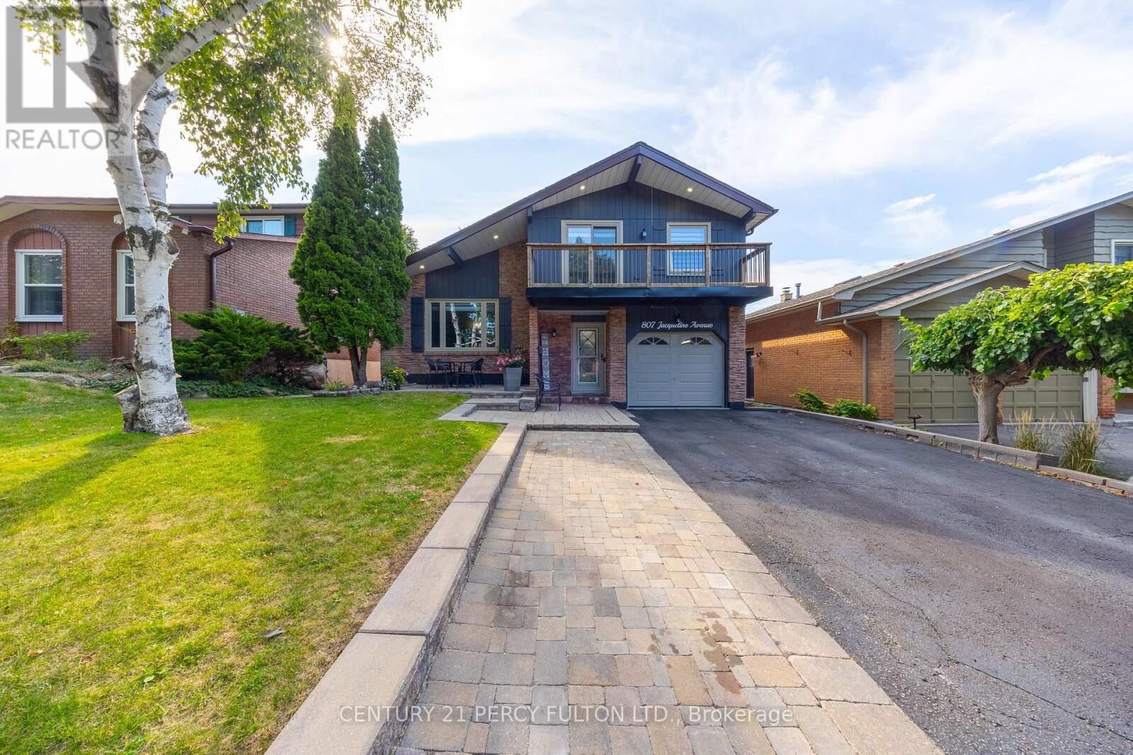 Property Photo:  807 Jacqueline Avenue  ON L1V 3B2 