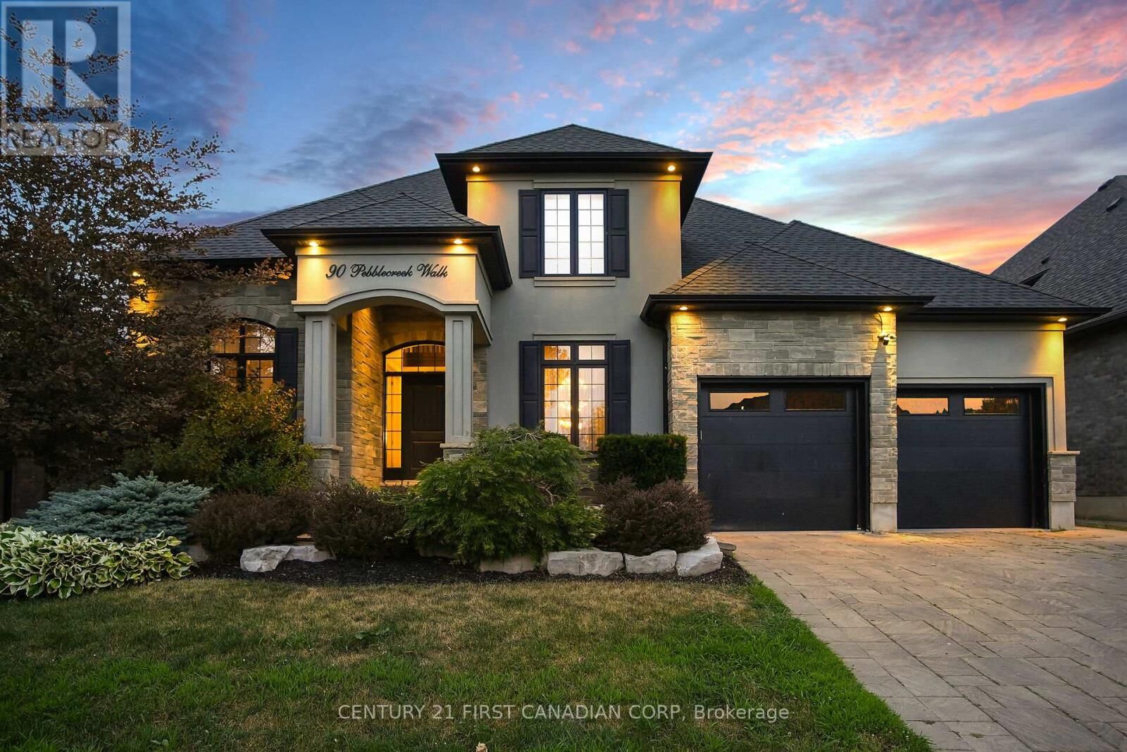 Property Photo: 90 West Pebblecreek Walk West ON N6G 0K6
