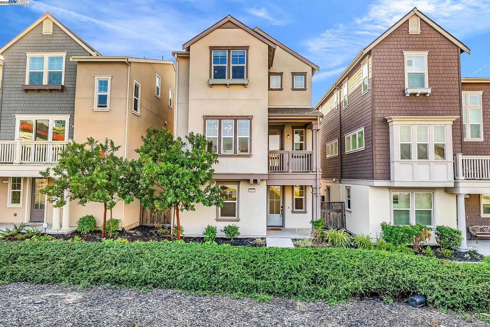 Property Photo:  4287 Loyalton Rd  CA 94568