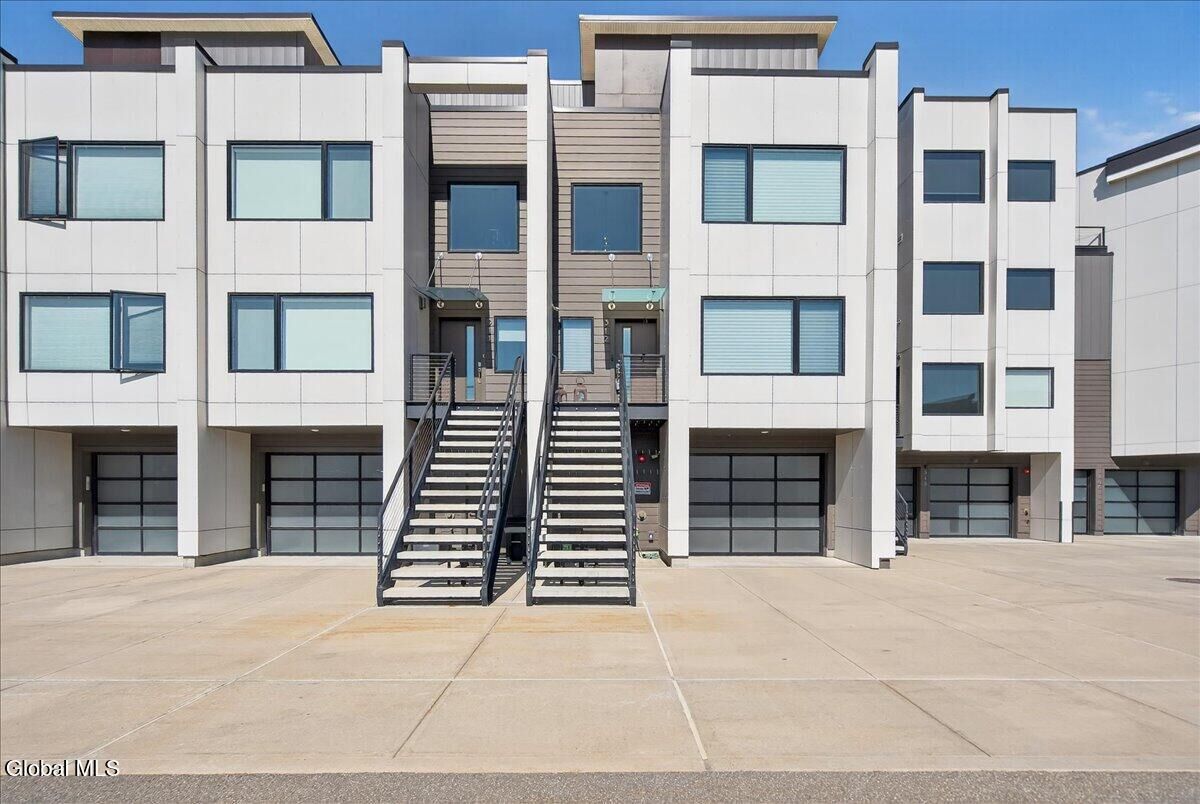 Property Photo:  312 Harborside Drive  NY 12305 