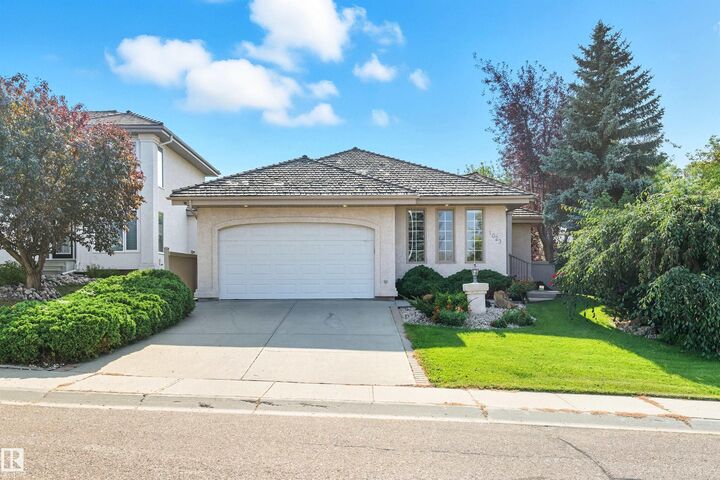 1023 Carter Crest Road NW  Edmonton AB T6R 2K1 photo