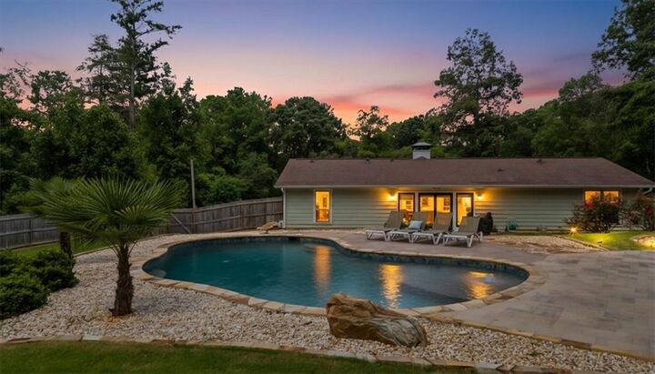 Property Photo:  1365 Ridgefield Drive  GA 30075 