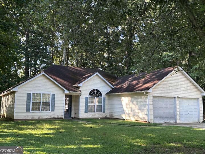 Property Photo:  135 Aberdeen Court  GA 30549 