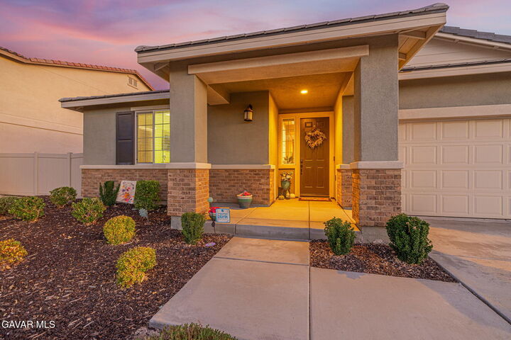 Property Photo:  4216 W Ivyton Street  CA 93536 