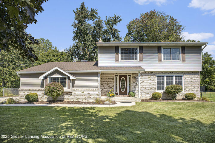 6626 Halloway Lane  Lansing MI 48917 photo