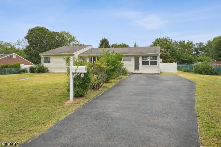 Property Photo: 80 Kendall Rd NJ 08824