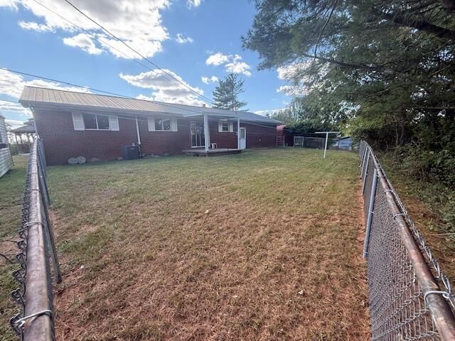 Property Photo: 3680 County Road 21 OH 45638