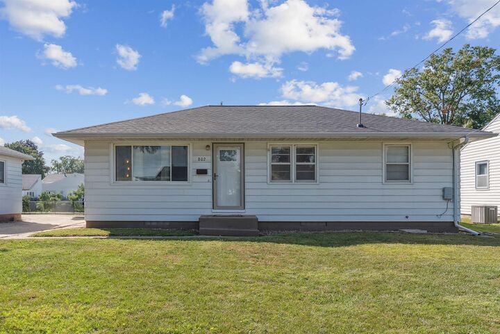 802 Dena Street  Waterloo IA 50701 photo