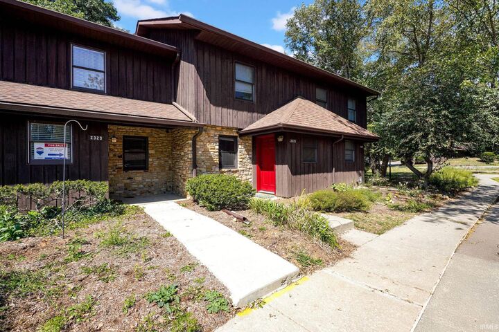 Property Photo:  2325 E Winding Brook Court  IN 47401 