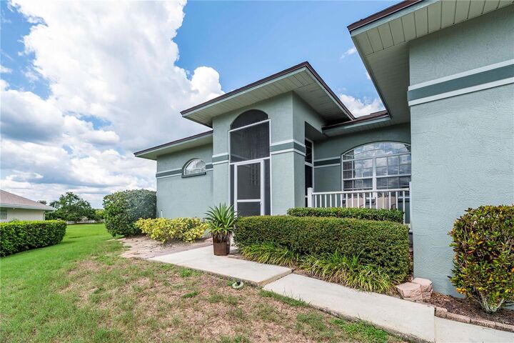 Property Photo: 5845 Danterbury Court FL 33810
