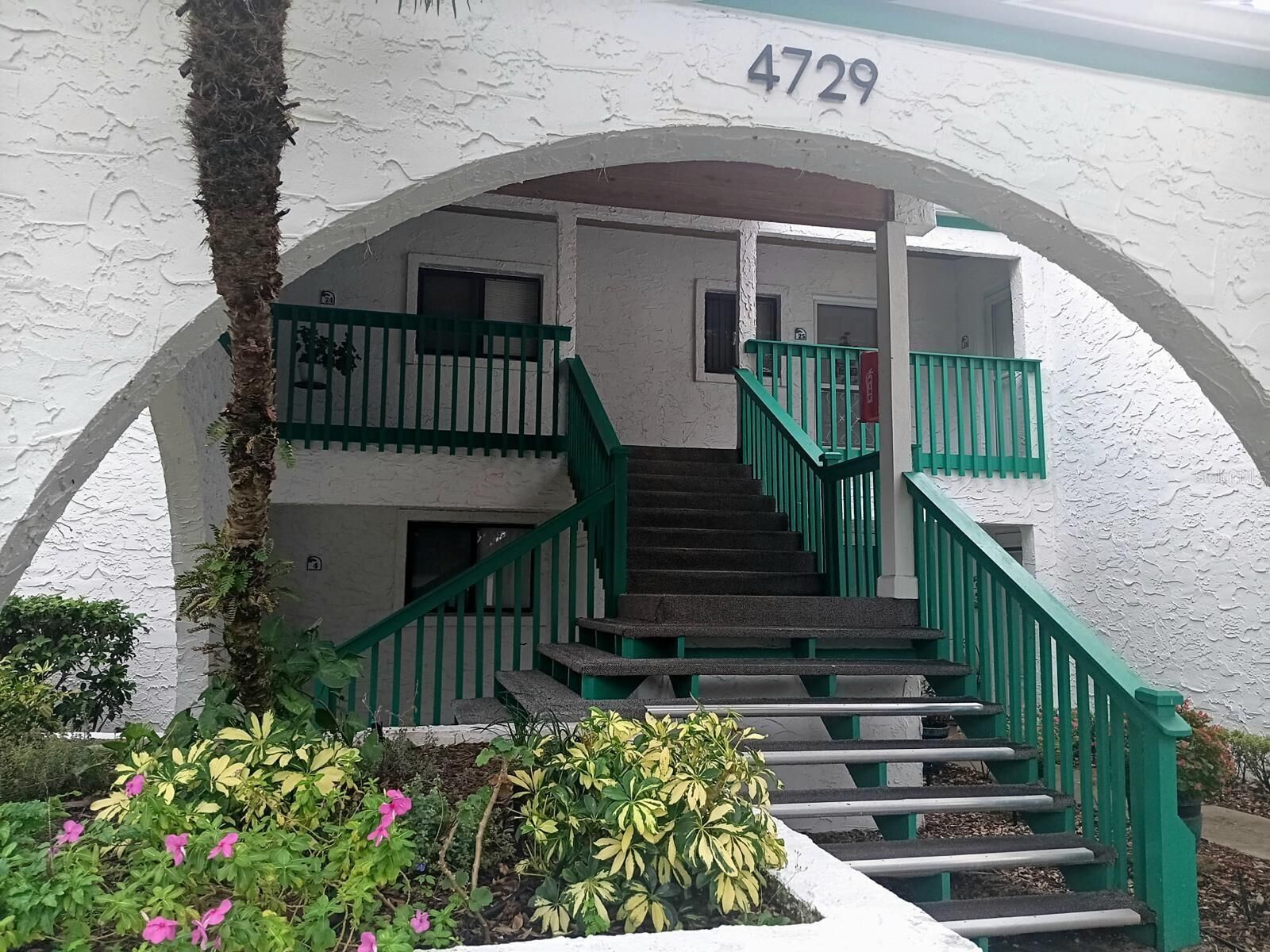 Property Photo: 4729 Casablanca C25 FL 33870