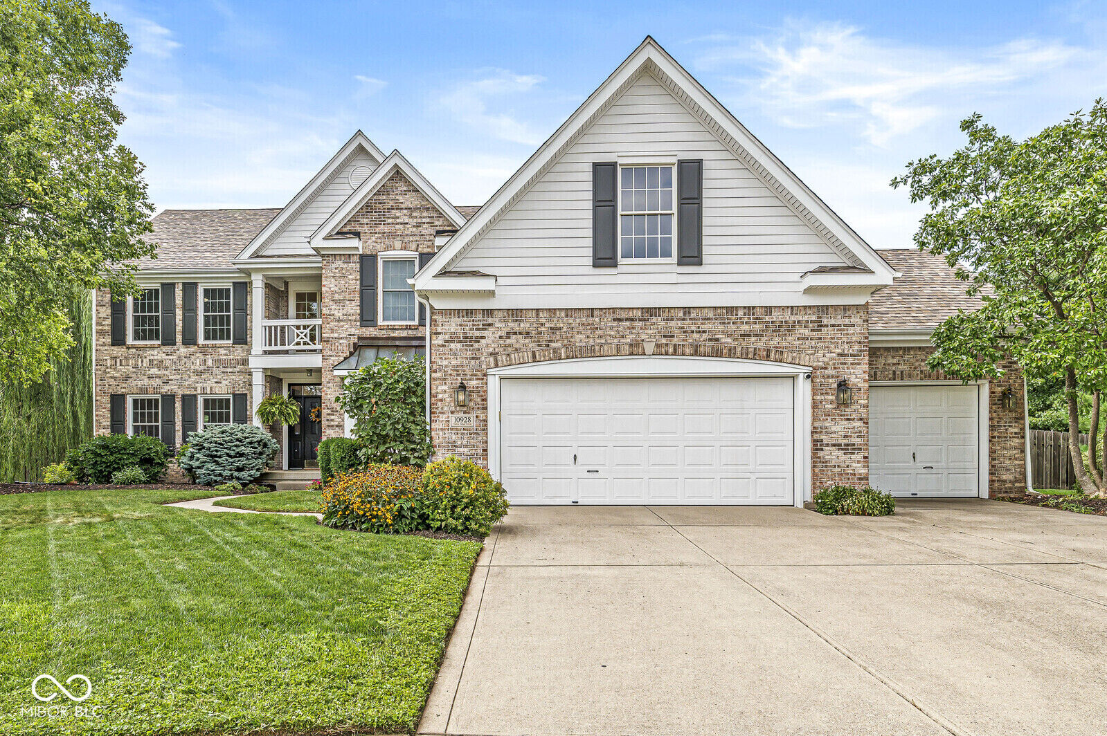 Property Photo:  10928 Valley Forge Circle  IN 46032 