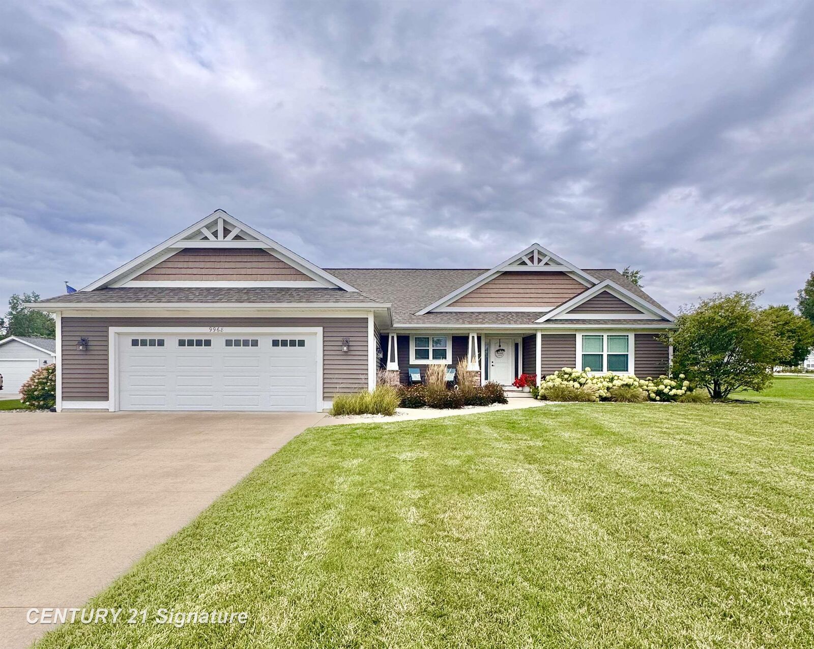Property Photo: 9968 Garner Lane MI 48623