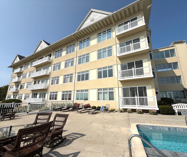 Property Photo:  576 N Huron Road Unit #102  MI 48703