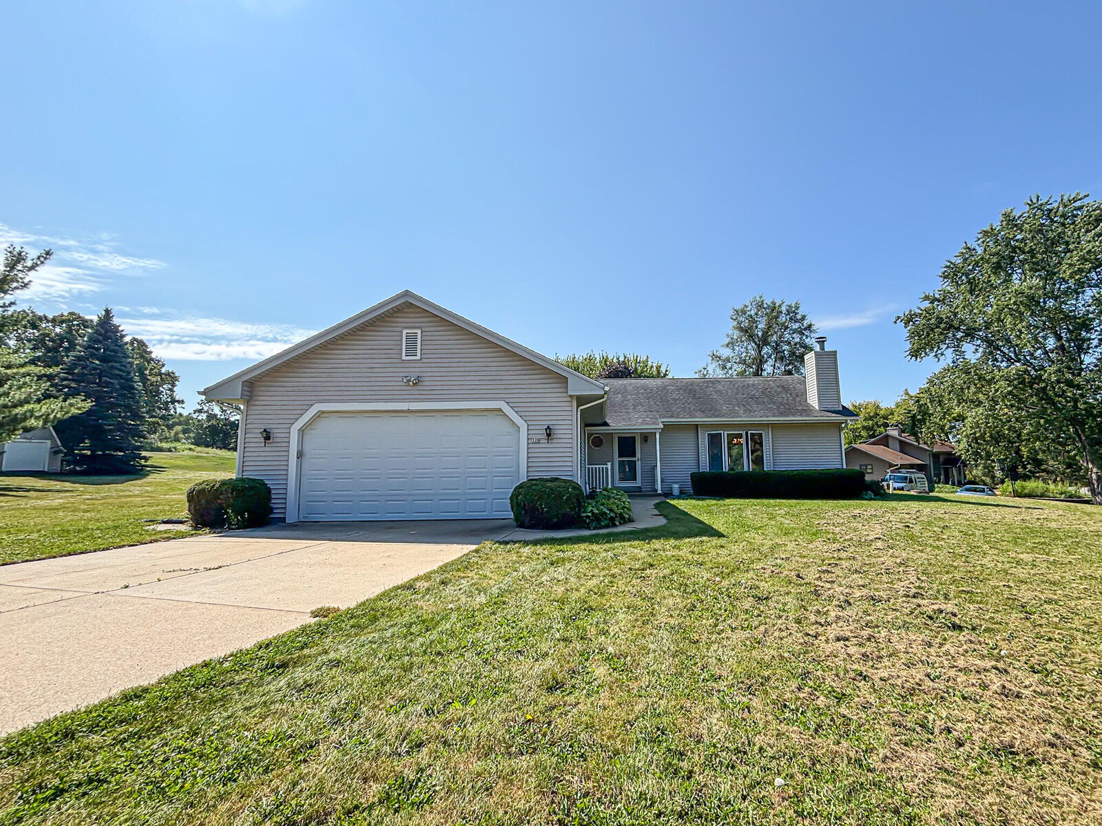 Property Photo: 329 Breck Rd WI 53183