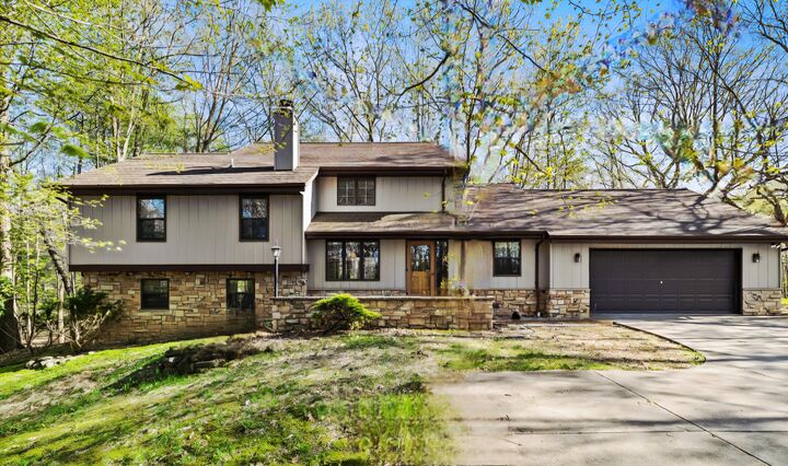 Property Photo: 5287 Pleasant Hill Rd WI 53027