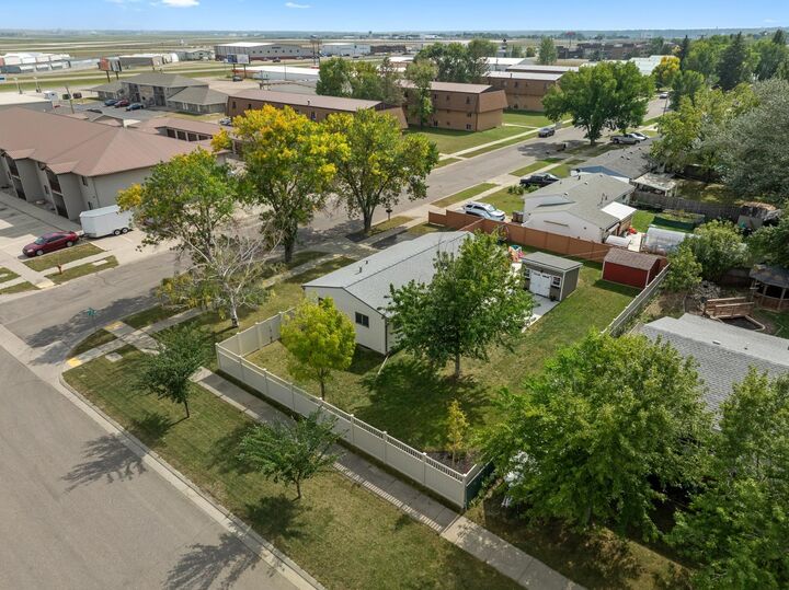 Property Photo:  2621 4th St NW  ND 58703 