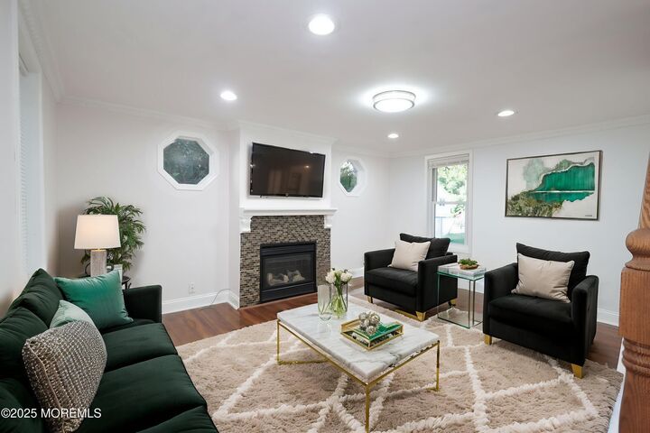 Property Photo:  165 Stevens Avenue  NJ 08831 