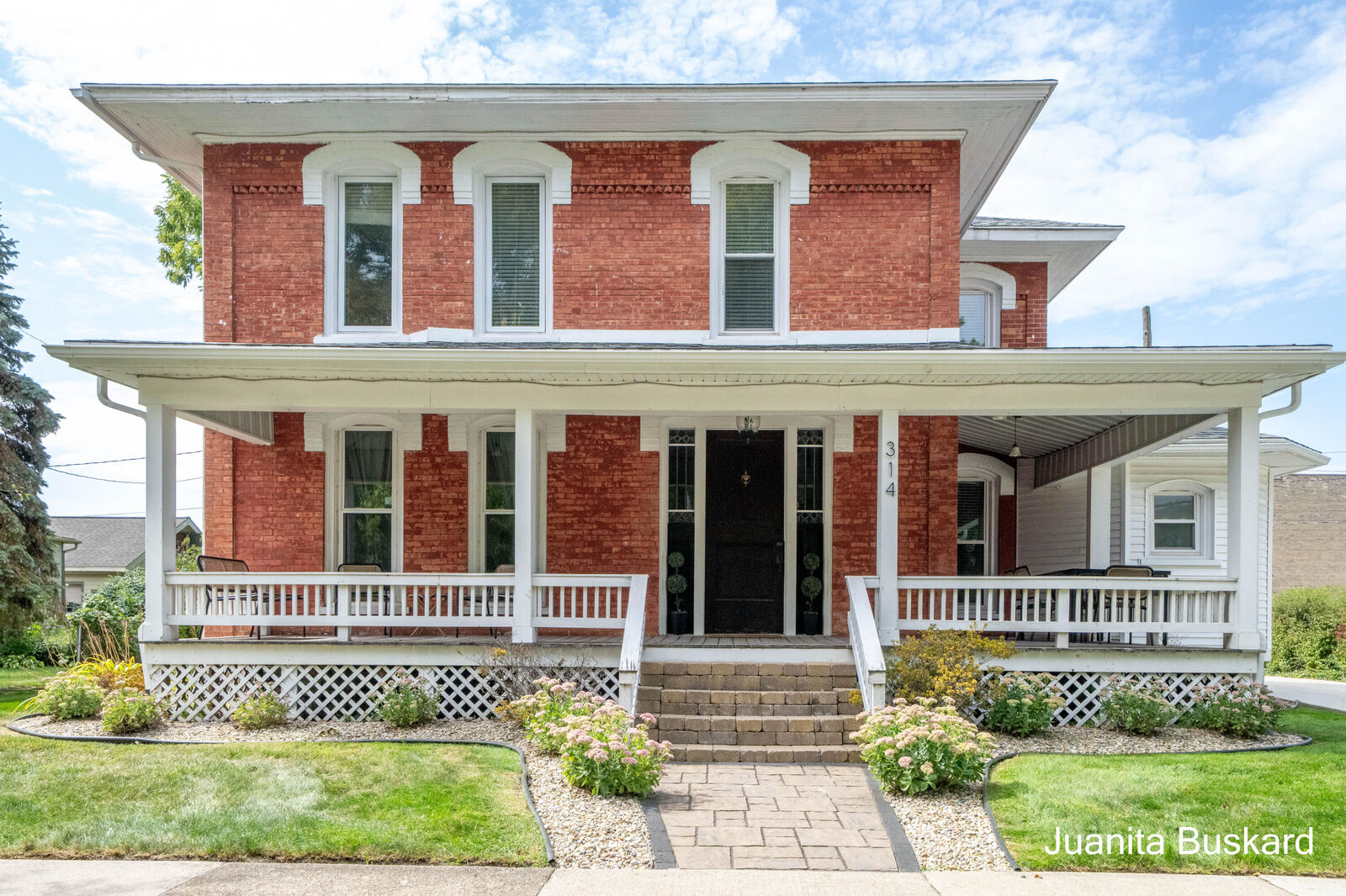 Property Photo: 314 Pearl Street MI 49090